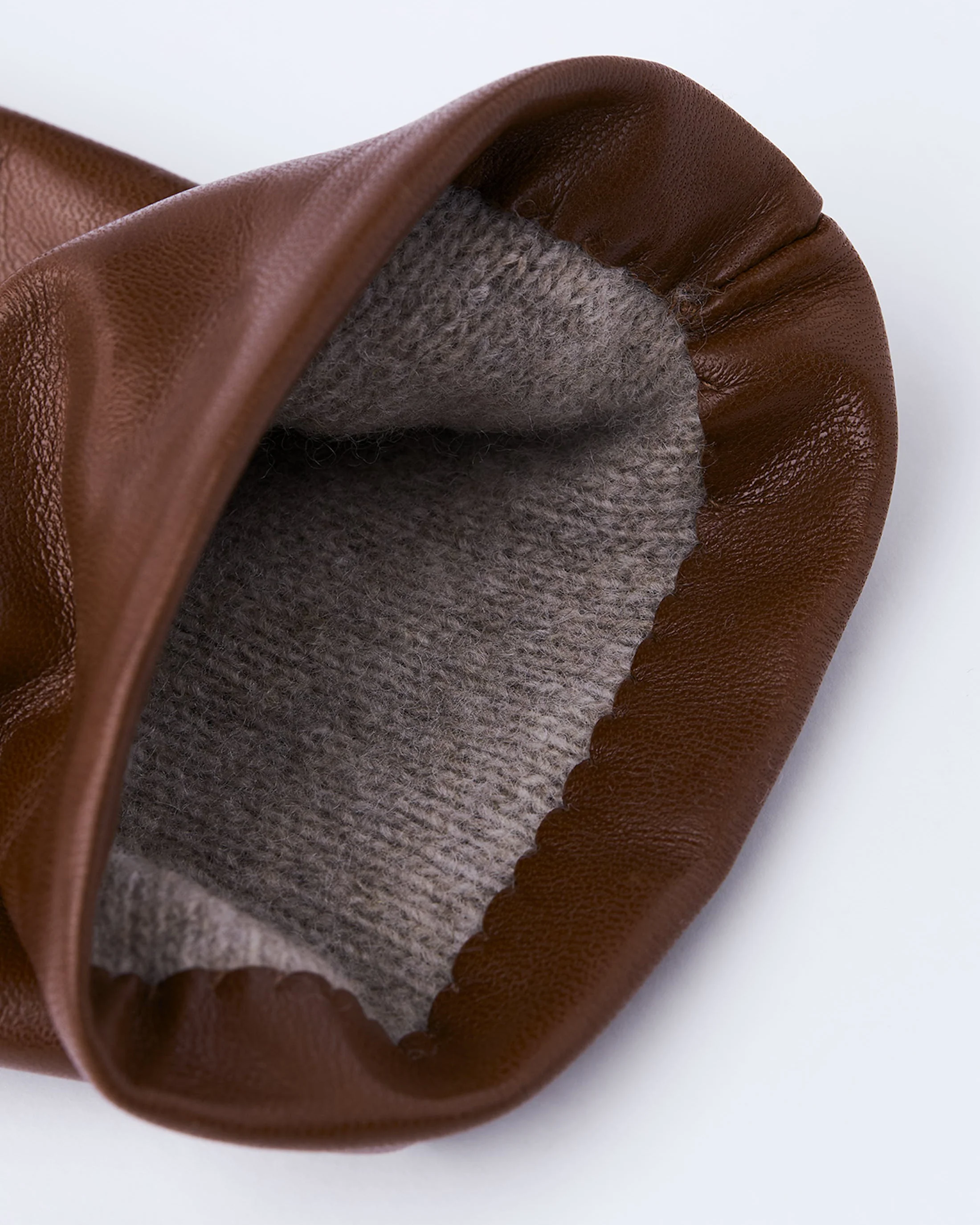 Elisabeth Glove - Image 7