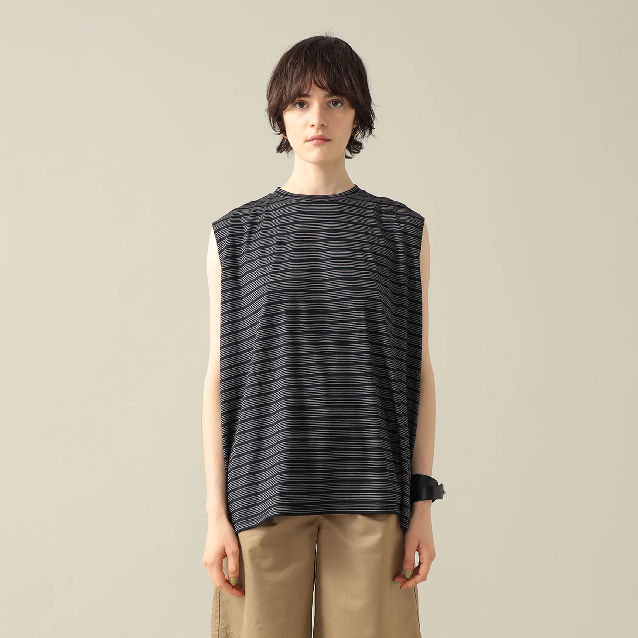 Nissa Sleeveless Top - Image 15